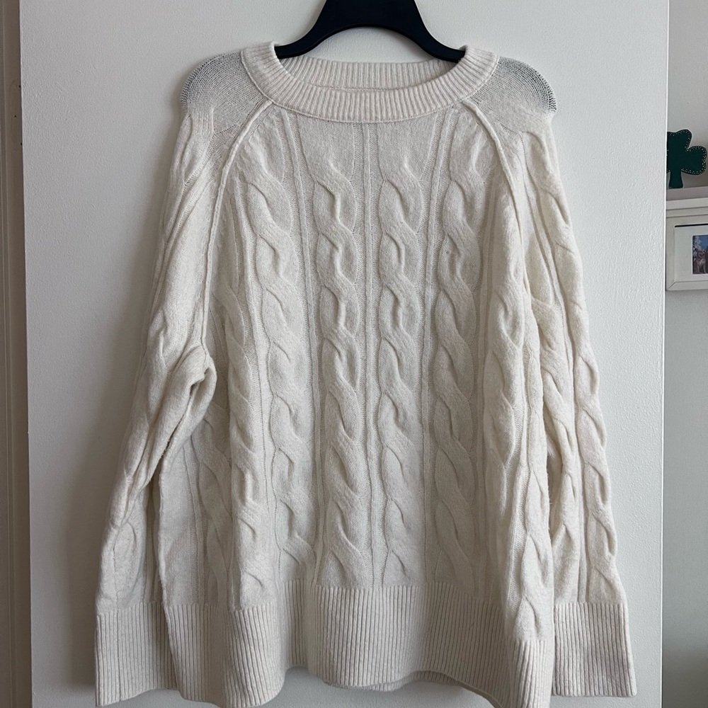 Aerie Cream Cable Knit Sweater